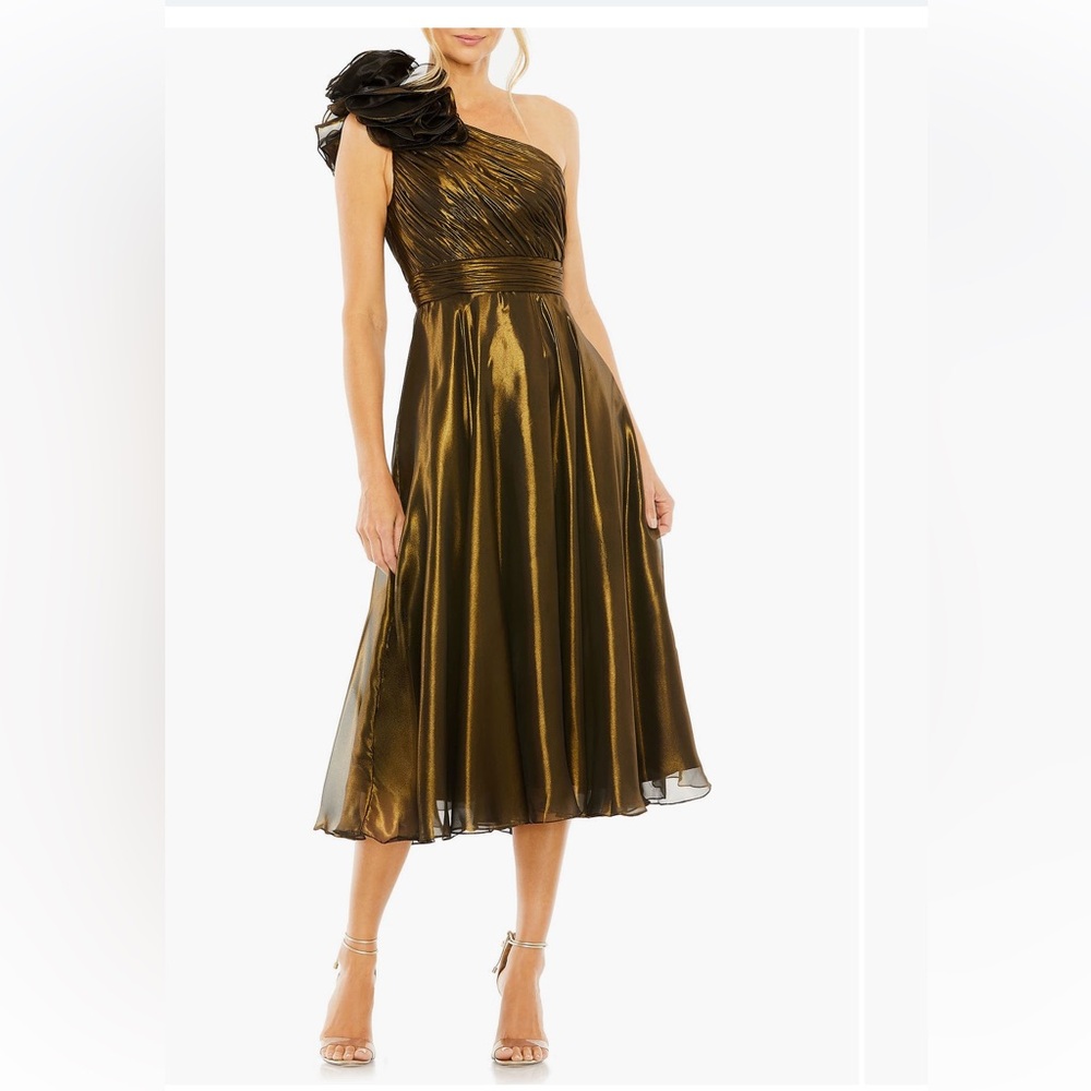 Mac Duggal Metallic One-Shoulder Dress
